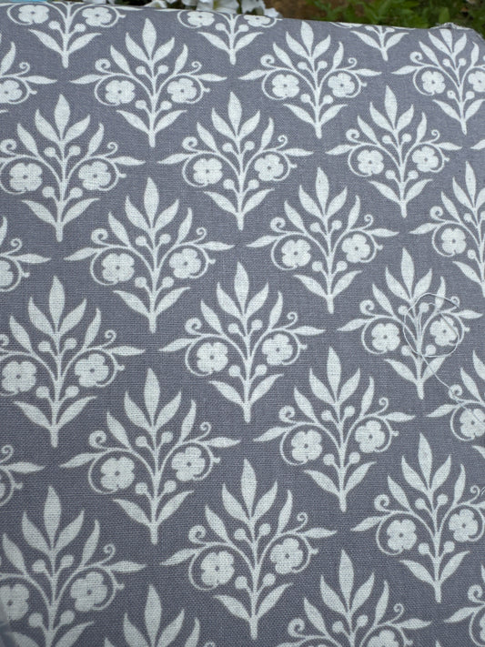 Sweet Scroll — Grey | Emma & Mila