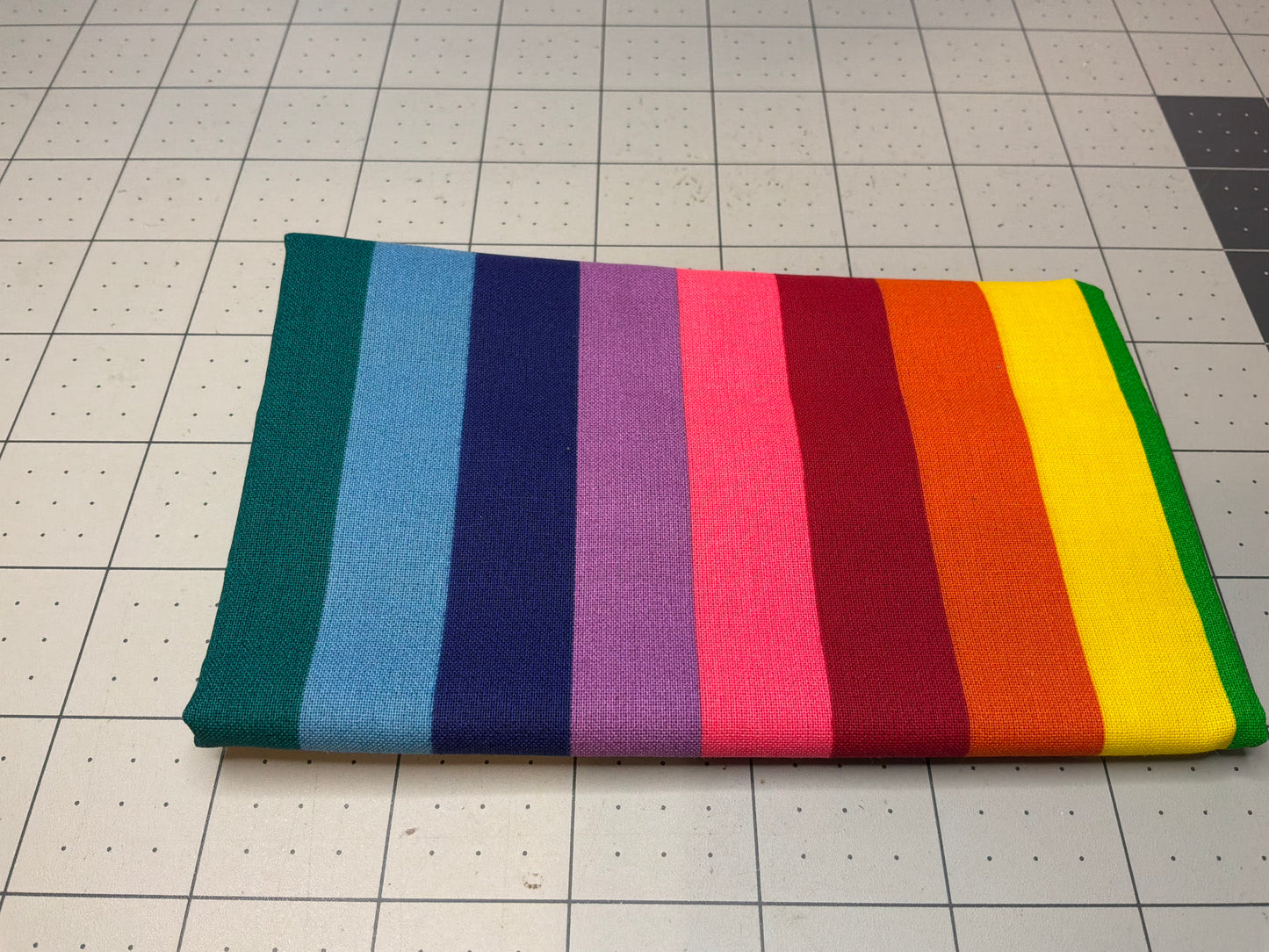 Strips VIP by Cranston(vintage) Fat Quarter
