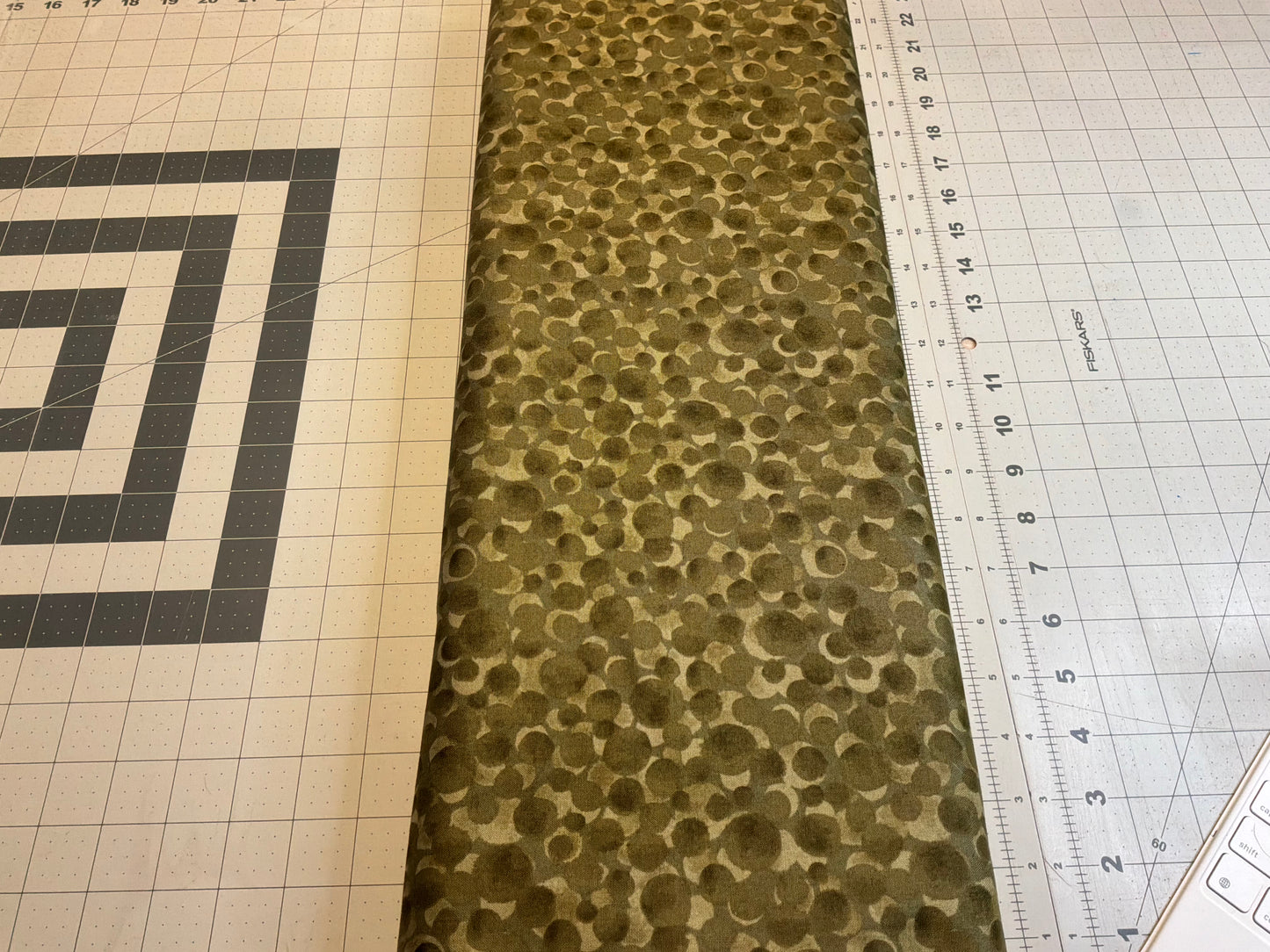 Lewis & Irene – Threaded With Love: Bumbleberries (Olive Moss)